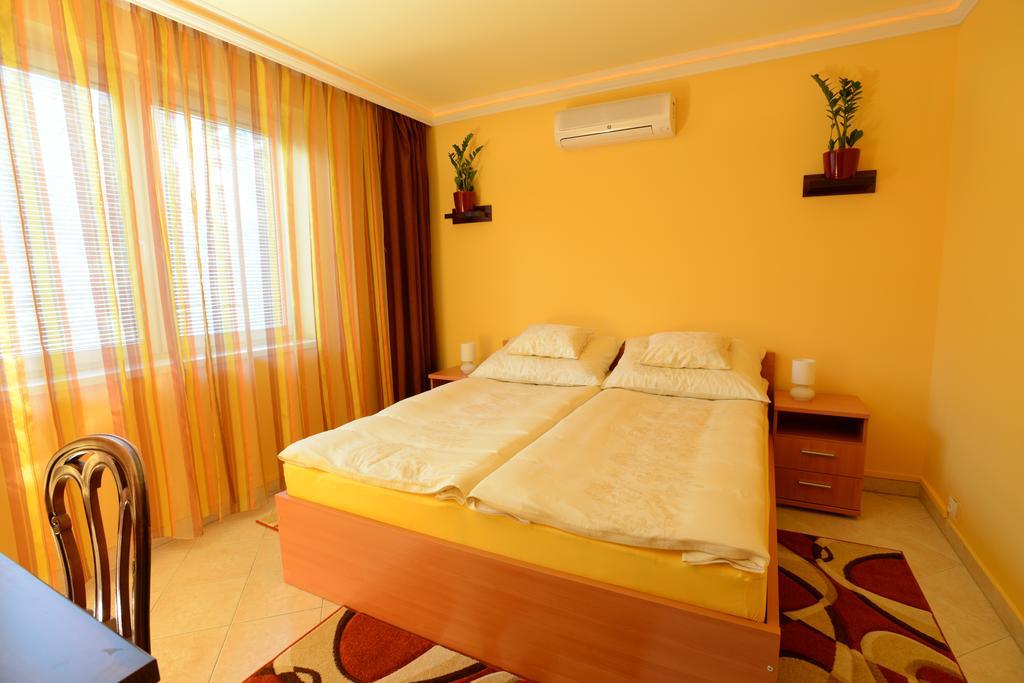 Nexus Vendégház Szeged Habitación foto