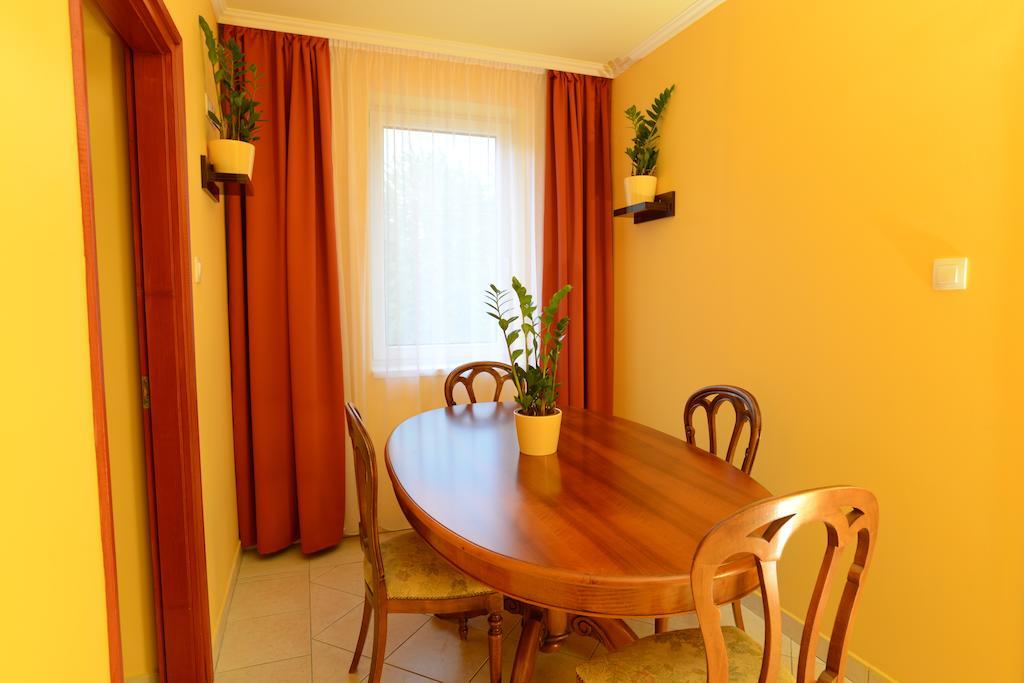 Nexus Vendégház Szeged Habitación foto